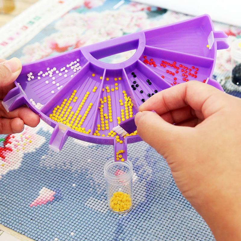 6 Grid Diamond Arts Colorful Painting Drill Tray with Brush, DIY Rhinestone Sorting and Crafts Making Tool, DIY Accessories for Home Decor
