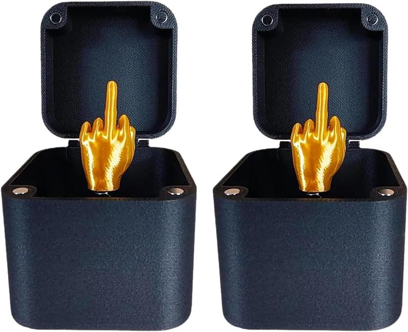 Middle Surprise Finger Gift Box, Finger Middle in a Box, Annoying Gift Box, Gag Gift Box, Spoof Hand Prank Pop Up Gift with Box for Adults, Funny Prank Gift Box for Office Desktop Decor (Golden)