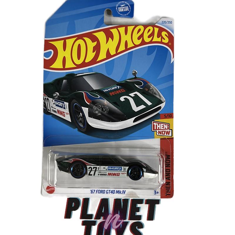 Hot Wheels 67 Ford GT40 MK.IV Diecast Car - Scale 1:64
